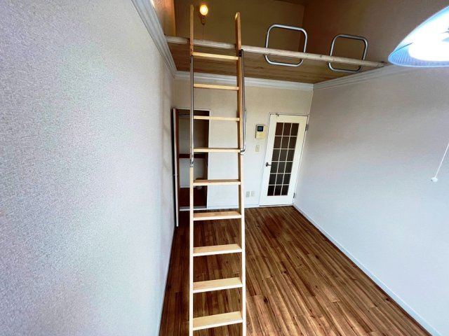 レオパレス南栄第4の居間・リビング|イメージ（同建物内別部屋の写真です）