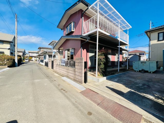 前橋市天川原町の前面道路含む現地写真|閑静な住宅地