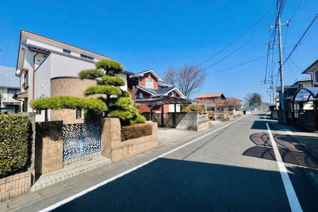 高崎市倉賀野町の前面道路含む現地写真|閑静な住宅地
