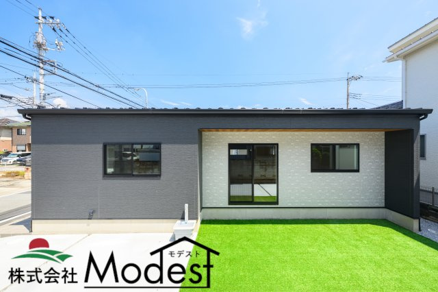 高崎市下之城の外観|シンプルモダンな外観で上質な建物を感じられます。