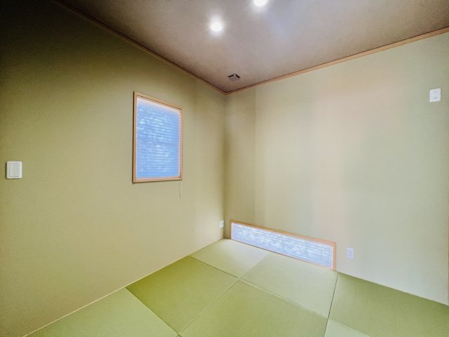 高崎市吉井町吉井の和室|リビングに隣接する和室はキッズスペースや家事スペースとしても♪
