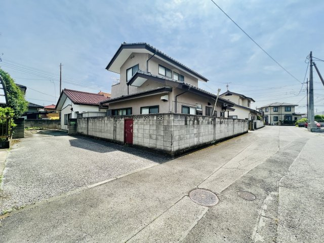桐生市相生町5丁目の前面道路含む現地写真|閑静な住宅地