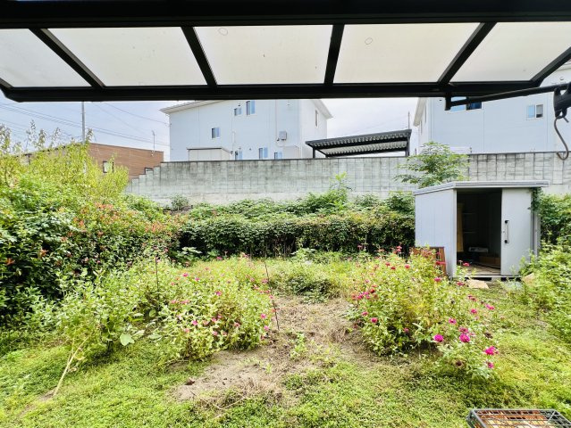 伊勢崎市宮前町の庭|お庭のスペースも広々で、家庭菜園やBBQなども楽しめます♪