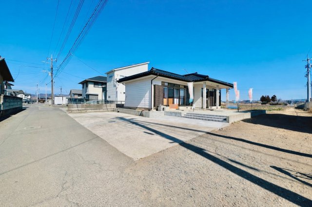 太田市鳥山上町の前面道路含む現地写真|車の出入りも安心♪