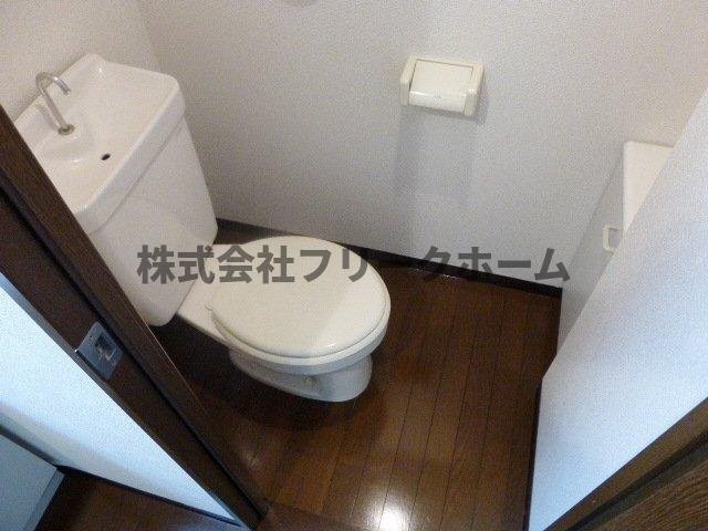 三鷹市牟礼５丁目の賃貸マンションのトイレ