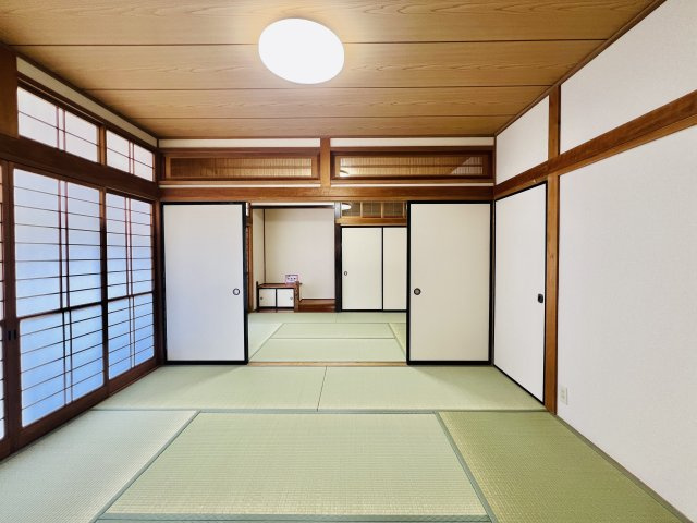 太田市新田村田町の和室|玄関入ってすぐの6帖和室◎