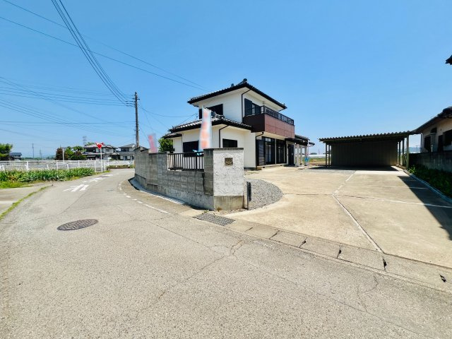 太田市新田村田町の前面道路含む現地写真|閑静な住宅地