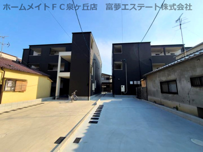 【外観】 | ジーメゾン石津町東アビテ | 左：ジーメゾン石津町東アビテ