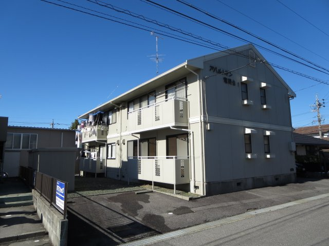 アパルトマン竜美台の外観