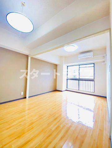 大阪市東淀川区西淡路３丁目の賃貸マンションの寝室