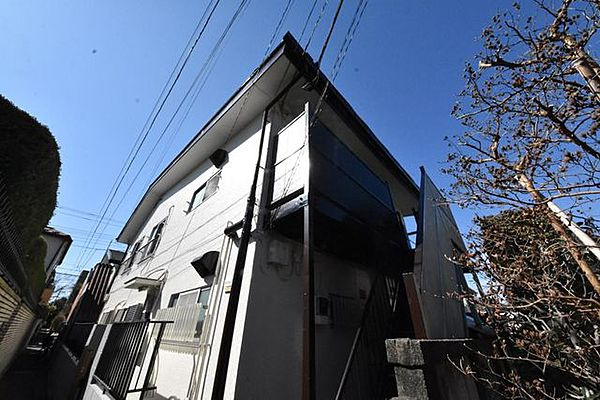 武蔵野市西久保１丁目のアパートの外観