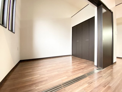 【洋室】 | アンピオ姪浜壱番館 | 同施工会社類似