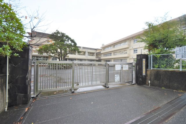 太宰府市水城6丁目第1-2棟（1号棟）の周辺|国分小学校