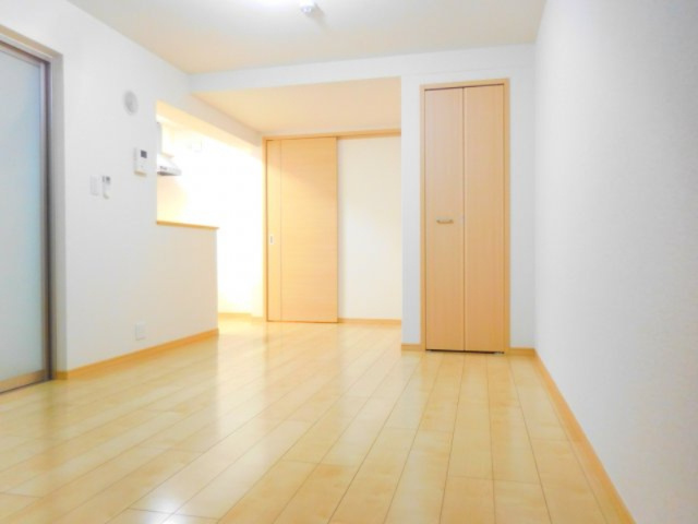 メゾン・パインの居間・リビング