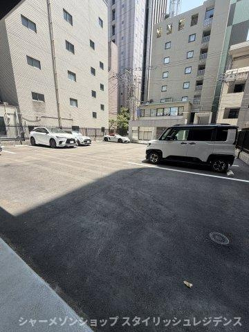 S-RESIDENCE大手門awesomeの駐車場