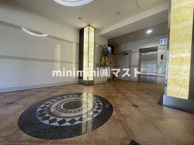 ラグゼ江戸堀のロビー