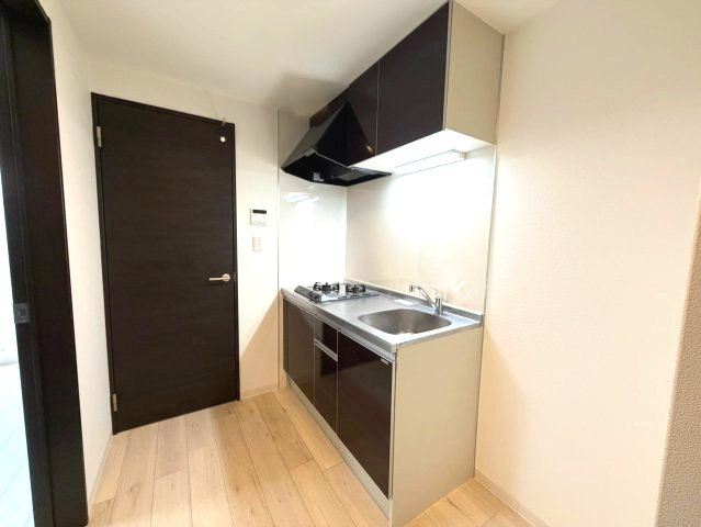 寝屋川市萱島東１丁目のアパートのキッチン