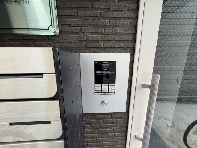 寝屋川市萱島東１丁目のアパートのセキュリティ