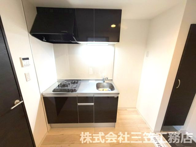 寝屋川市萱島東１丁目のアパートのキッチン