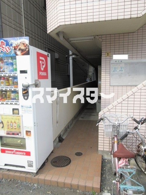 錦町ビルのエントランス