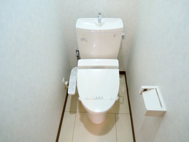 ハイツ氷室1号館のトイレ