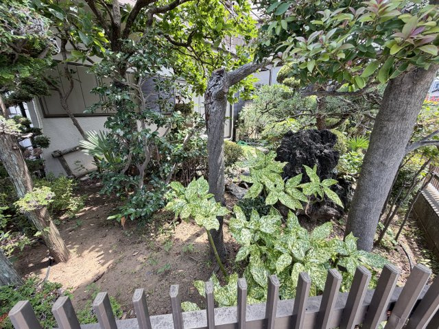 三郷市鷹野4丁目　建築条件無し売地のその他|広々としたお庭があります