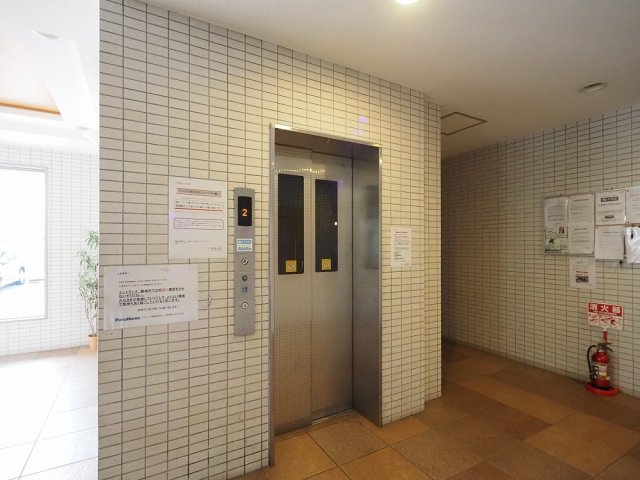 ラ・ポーエあきのロビー