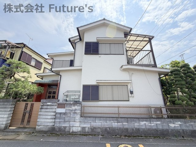 三郷市鷹野4丁目　中古戸建の外観|南西角地につき陽当たり良好