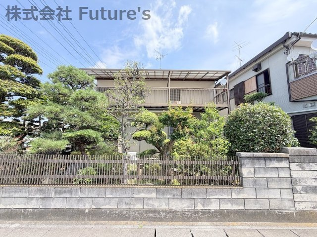 三郷市鷹野4丁目　中古戸建の外観|スーパー・ホームセンター・ドラッグストアが近く生活利便性良好◎