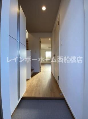 クオーレ鷺沼の玄関