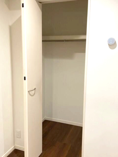 新座市東北２丁目のアパートの収納