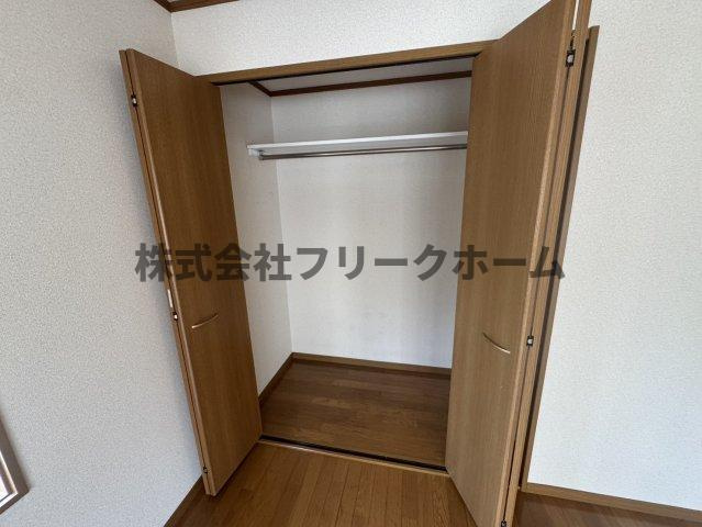 武蔵野市西久保１丁目のアパートの収納