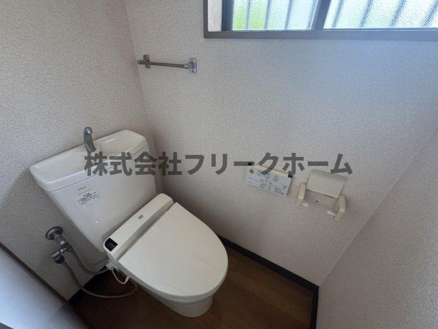 武蔵野市西久保１丁目のアパートのトイレ