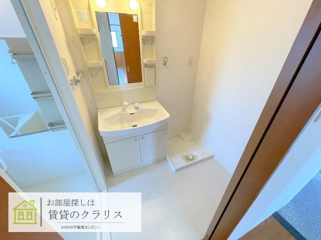 ハピネスクエア桂の洗面所