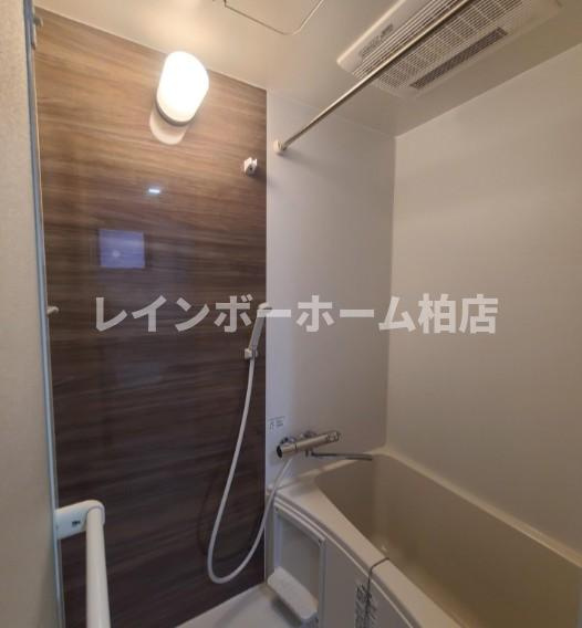 【仲介手数料：50％OFF】対象物件！の浴室|落ち着いた空間のお風呂です