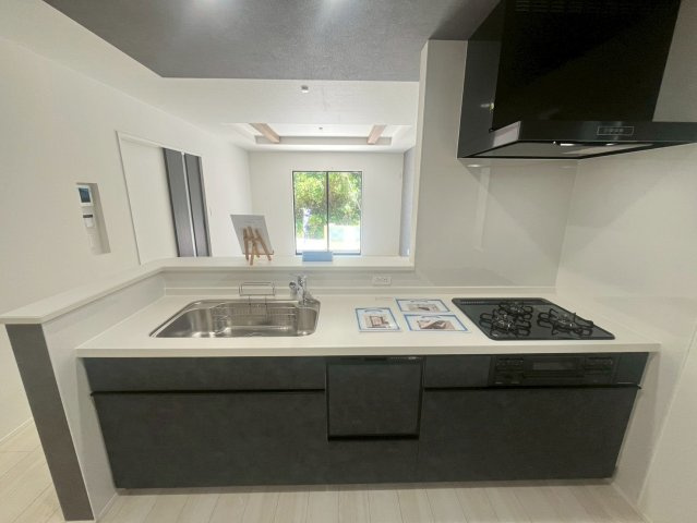 沖縄市松本新築戸建て 1号棟（全2棟）のキッチン|シンプルなデザイン