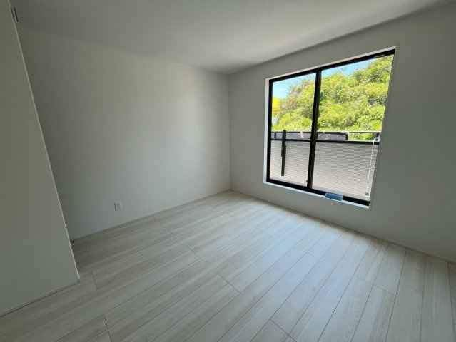 沖縄市松本新築戸建て 1号棟（全2棟）の洋室|主寝室（6.87帖）