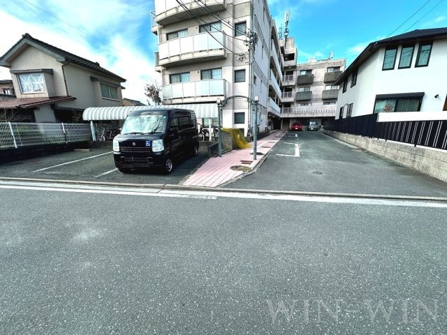 ハイツ船町の駐車場