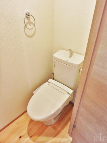 ルームズ笹塚A棟のトイレ|※同シリーズ写真