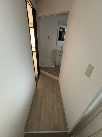アパルトマン竜美台の玄関