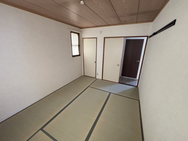 アパルトマン竜美台の和室