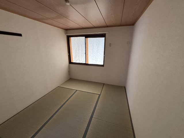 アパルトマン竜美台の和室