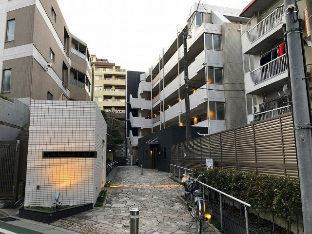 川崎市多摩区三田１丁目の賃貸マンション