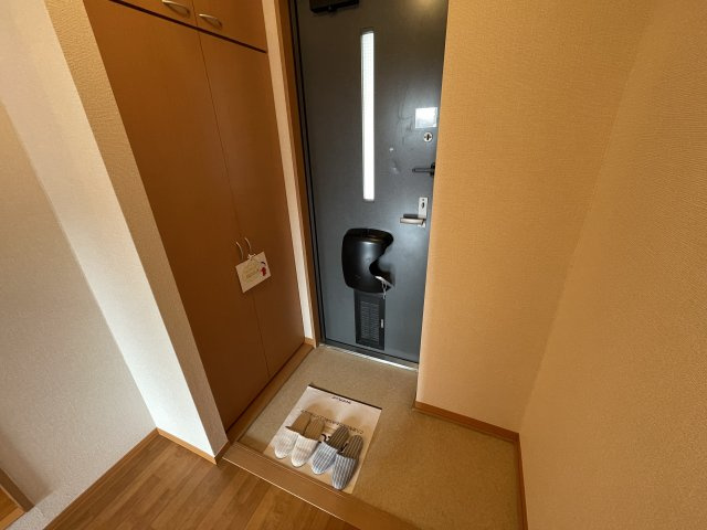 セレニティーホームズCの玄関