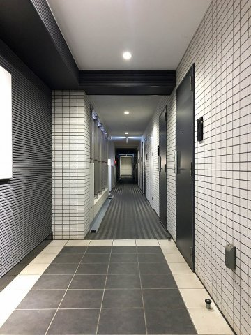 川崎市多摩区三田１丁目の賃貸マンションのロビー