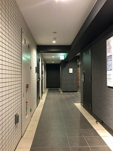 川崎市多摩区三田１丁目の賃貸マンションのロビー
