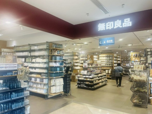 Ｃｒｅｓｔ本郷の周辺