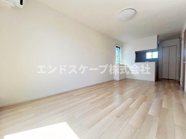 インテルメッツォ北藤Ⅱの居間・リビング|高崎、前橋のお部屋探しはエンドスケープまで！お客様の理想お聞かせ下さい♪