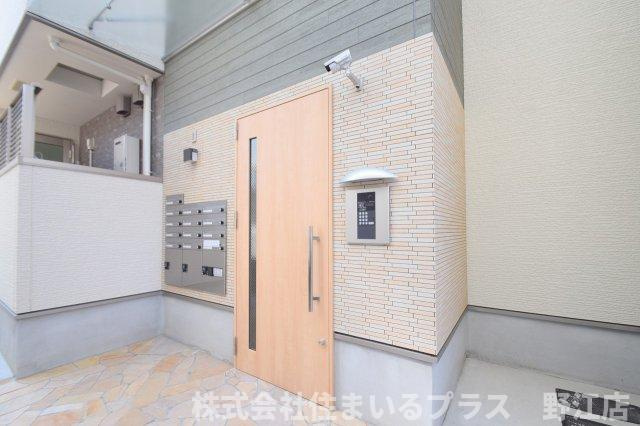 フジパレス深江橋イーストのエントランス