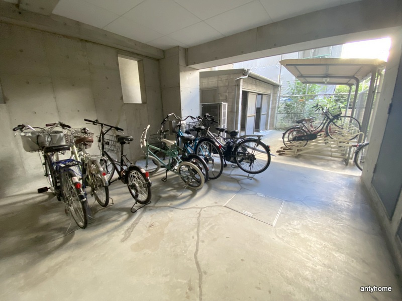 アプリコ　仲介手数料無料の駐車場
